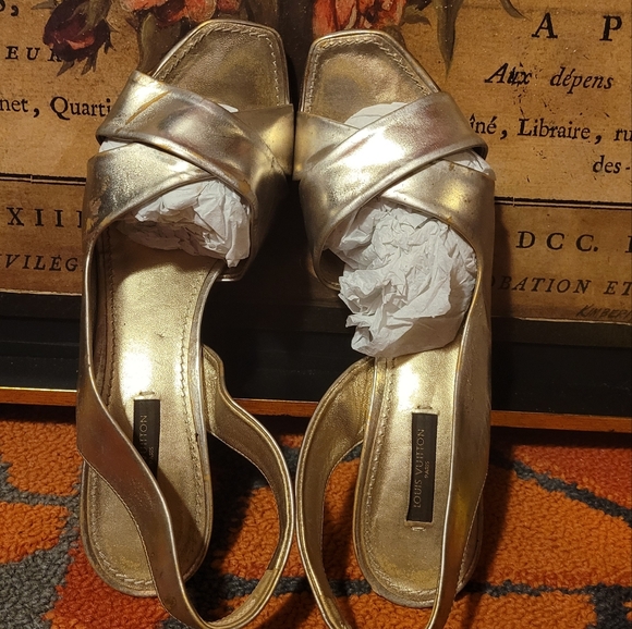 Louis Vuitton Slingback Round-Toe Sandal Pump Heels - Picture 4 of 10